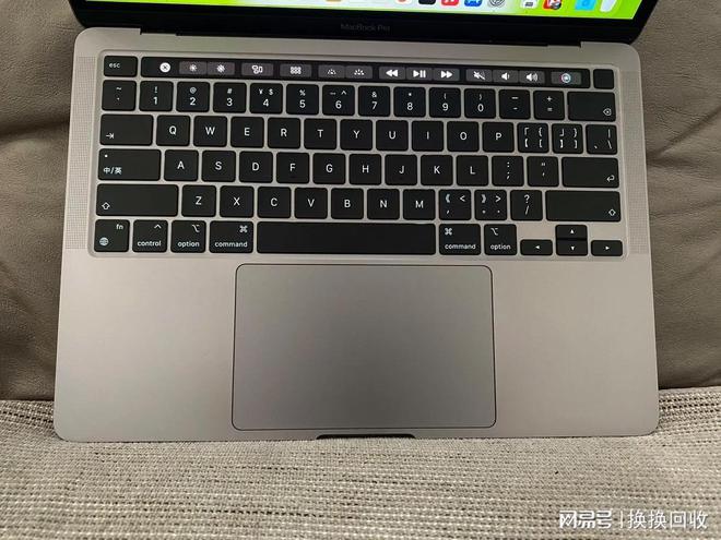 正规笔记本回收：换换回收平台引领环保新风尚(图2)