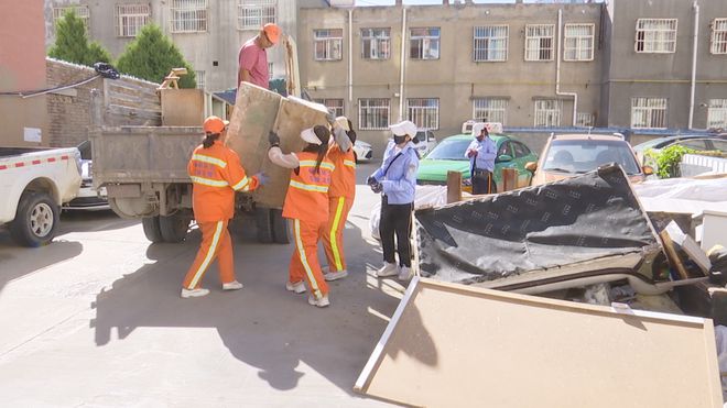 榆林：大件垃圾“变废为宝”垃圾分类入脑入心(图4)