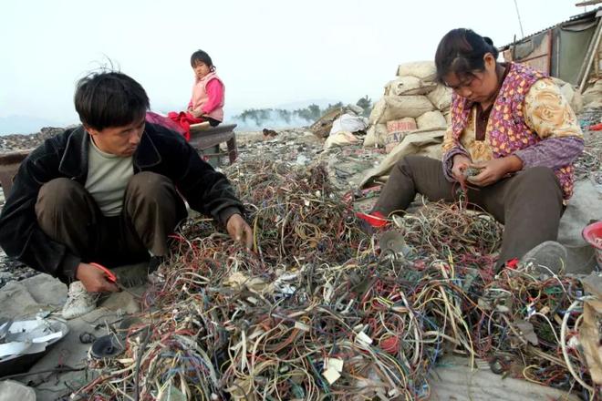 金价凶猛土法废料炼金硬控年轻人(图21)