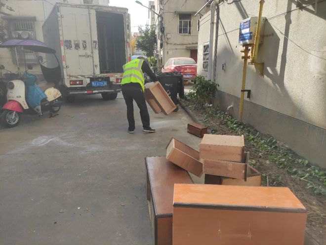 “旧物”寻得“新去处”新洲区开展大件垃圾回收专项行动(图1)