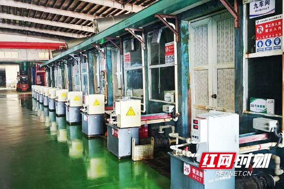 “益”马争先丨安化经开区：废料“焕新”产业“焕彩”(图1)