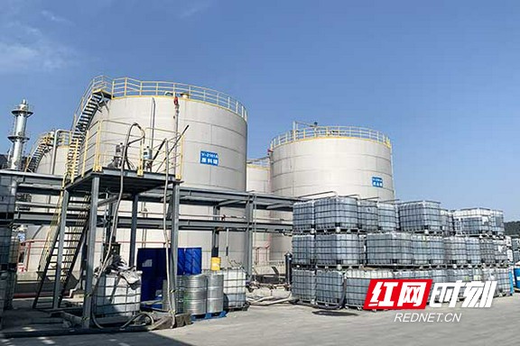 “益”马争先丨安化经开区：废料“焕新”产业“焕彩”(图3)