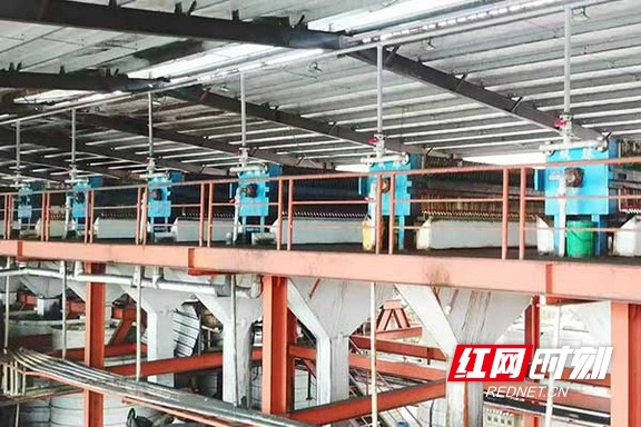 “益”马争先丨安化经开区：废料“焕新”产业“焕彩”(图4)