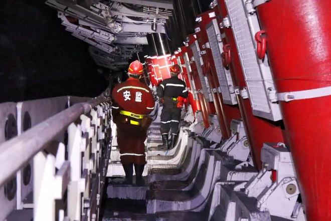 玉溪煤矿丨精准施策攻坚突破勇拓新局(图1)